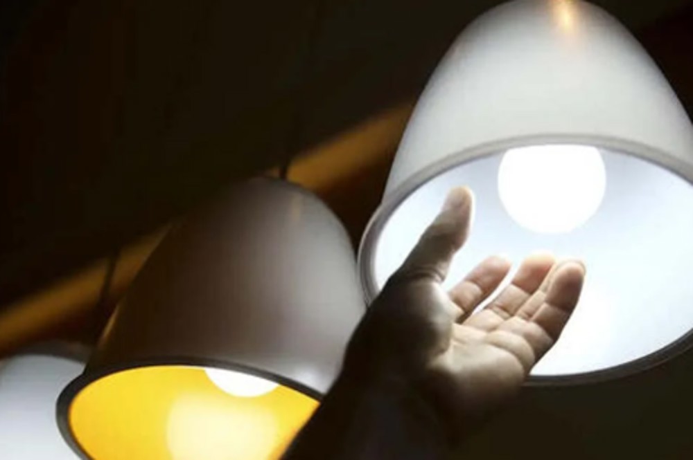 Conta de luz terá bandeira amarela em maio, decide Aneel